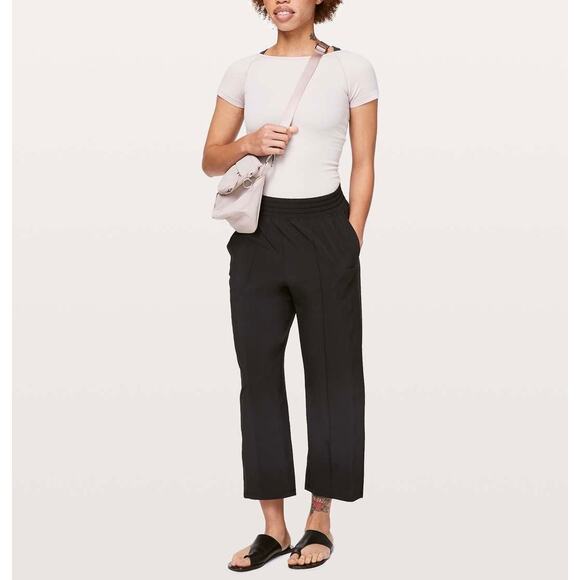 LULULEMON Wandered Crop Pants Women 4 Black Pull On Athleisure Casual Activewear - Picture 1 of 16